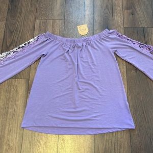 NWT Kori America off the shoulder lavender top with bell sleeves size small.